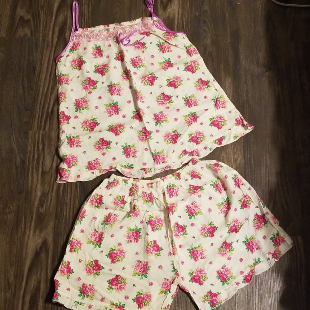 Nwot 2pc floral pj set